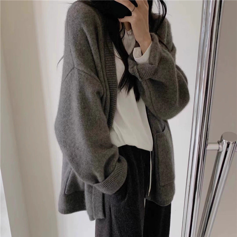 Cardigan en Tricot Douillet pour Femmes avec Décolleté en V Profond et Poches Plaquées