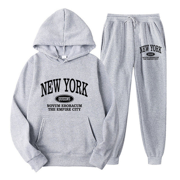 Women's hoodie set with versatile lettering and comfortable pockets Chic & Stil