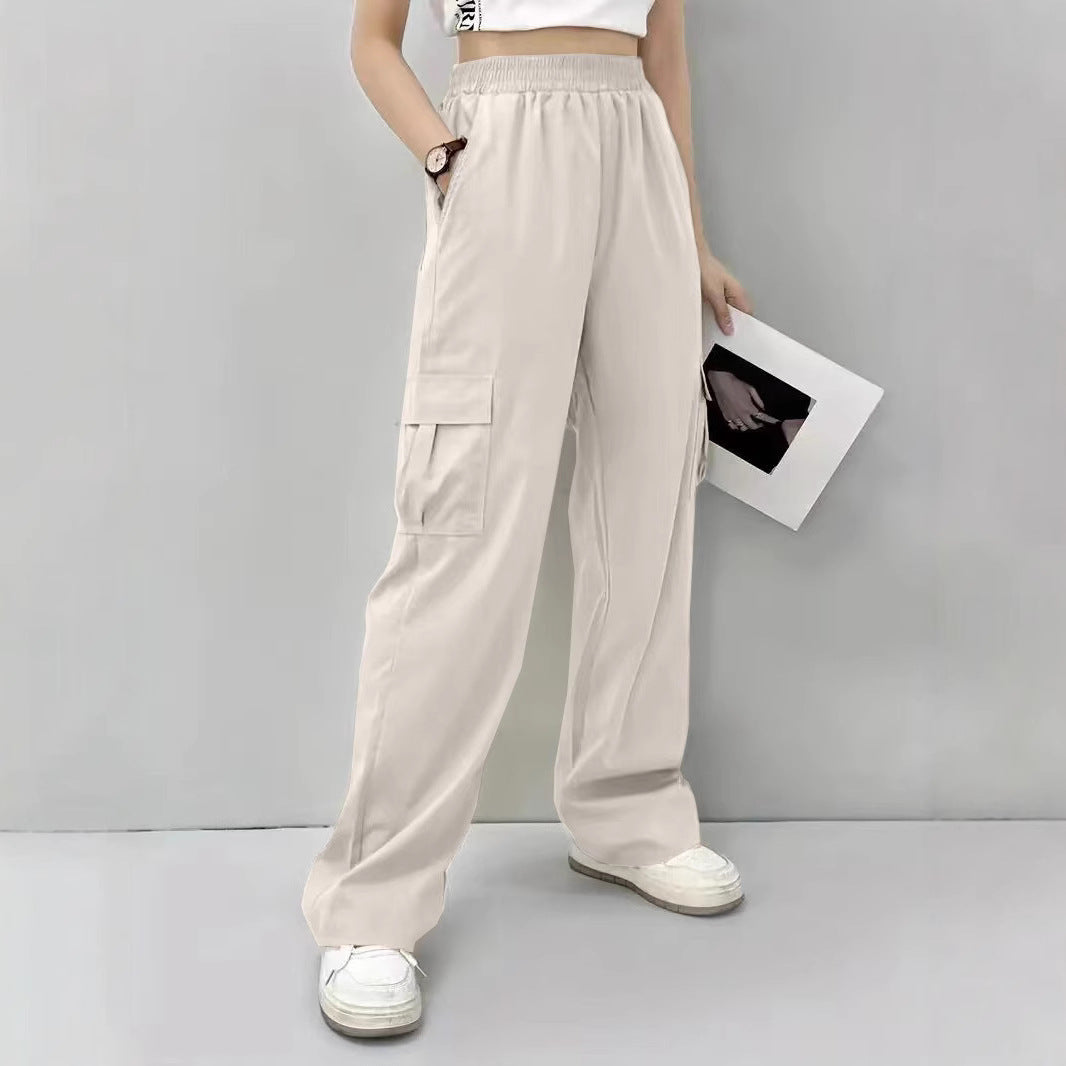 Cargo pants for women with elastic waistband and practical side pockets Lune London