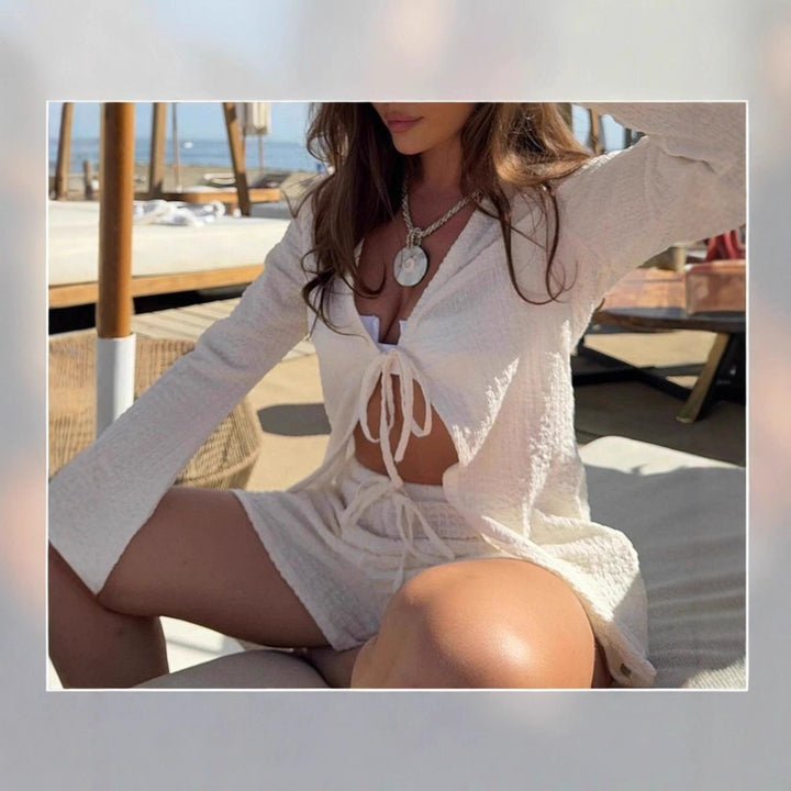 Ensemble en tricot pour femmes avec shorts décontractés et fermeture éclair à pleine longueur Chic & Stil