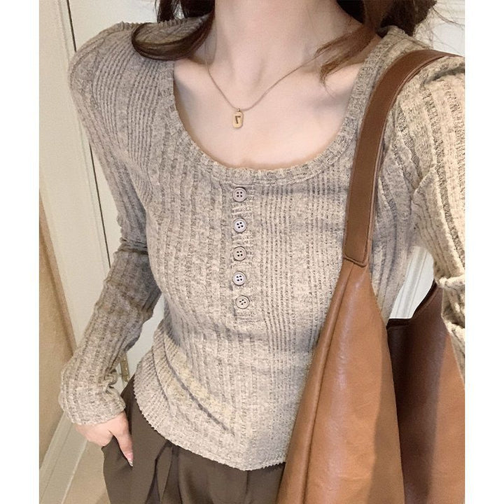 Pull femme ajusté à manches longues avec détails de boutons Chic & Stil