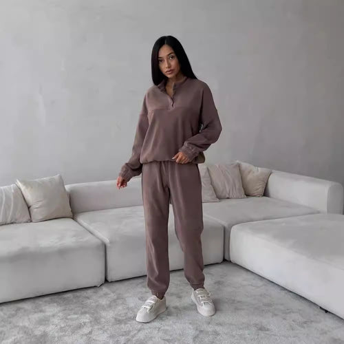 Casual fleece sweater for women with half-buttoning and relaxed fit Lune London