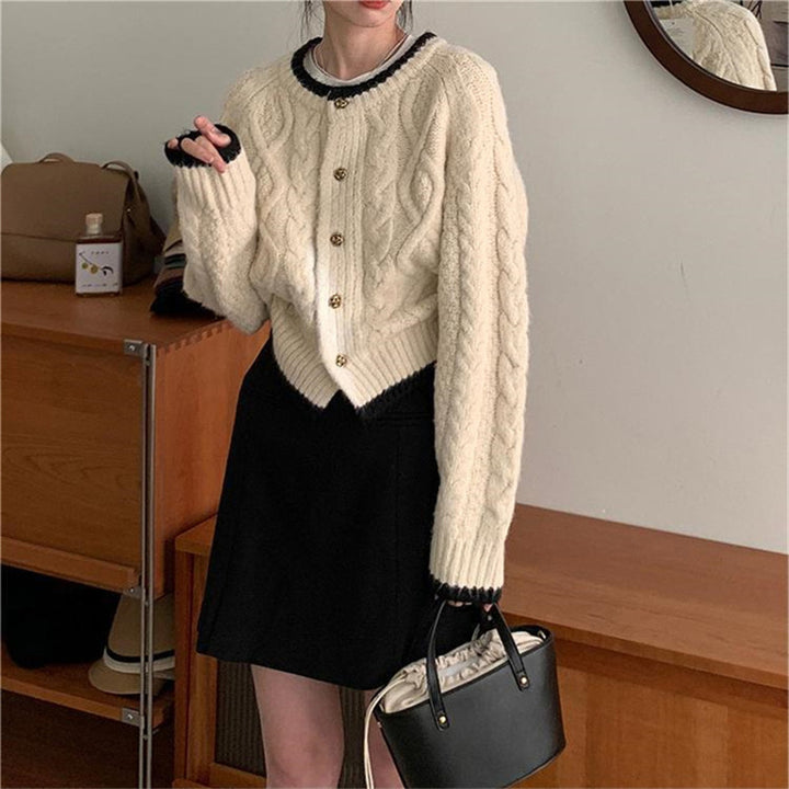 Cardigan en tricot pour femmes en motif à câble classique Chic & Stil