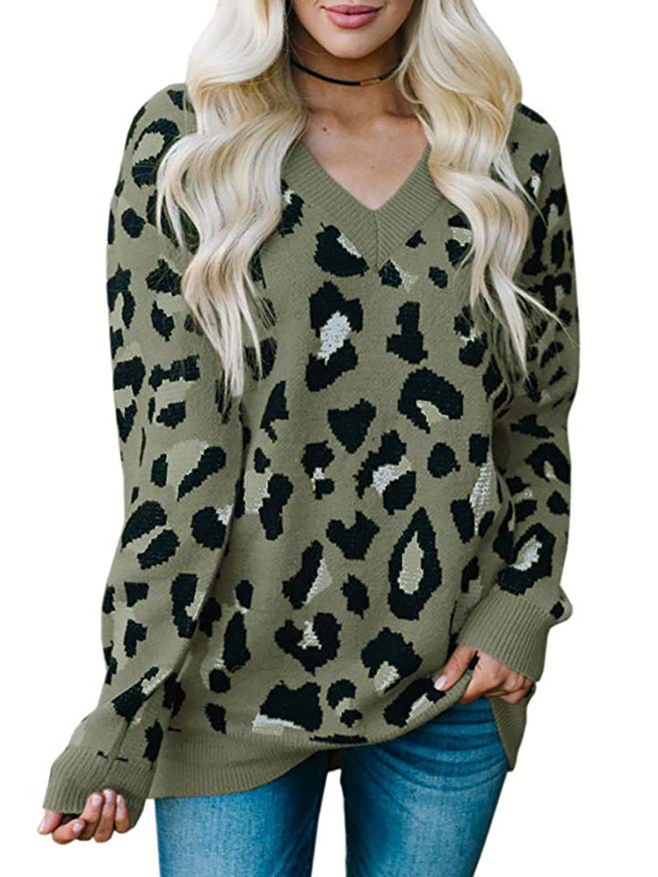 Knitted sweater for women with a modern leopard pattern Lune London