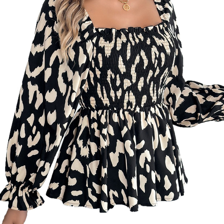 Lace blouse for women with bishop-style sleeves and ruffled top Lune London