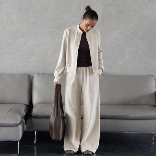 Casual women's jogger set with loose fit and comfortable top Lune London