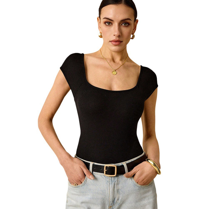 Haut ajusté à côtes pour femmes avec encolure carrée et manches courtes Chic & Stil