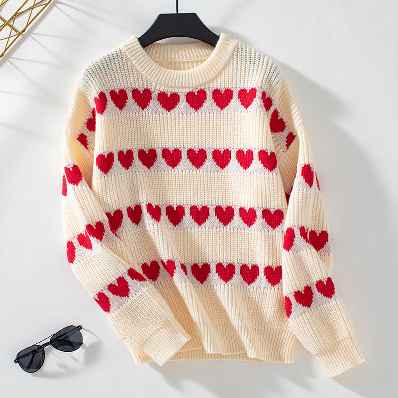 Comfortable women's sweater with heart pattern Lune London