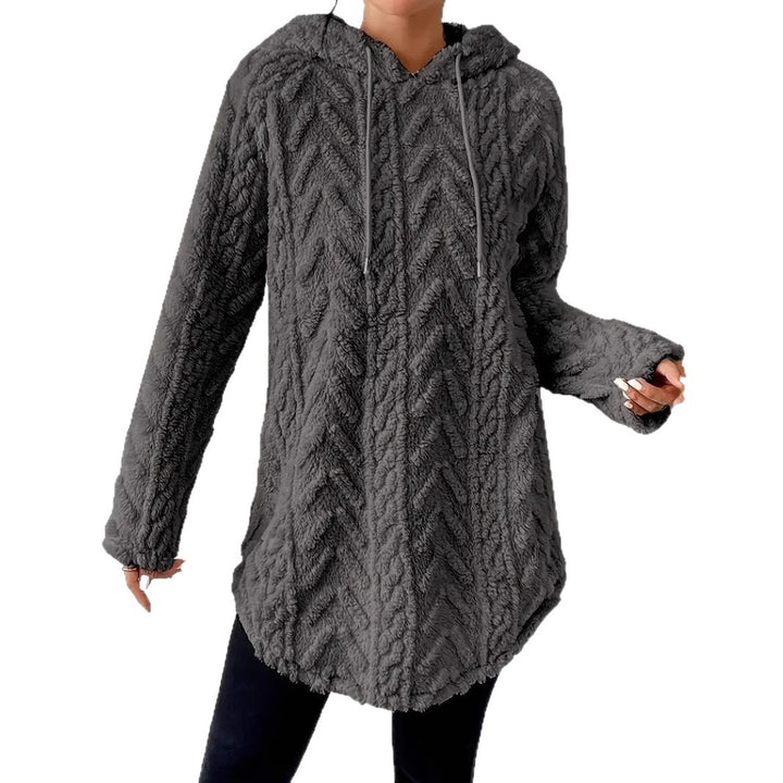 Comfortable knitted sweater for women with hood and chic and stylish structure