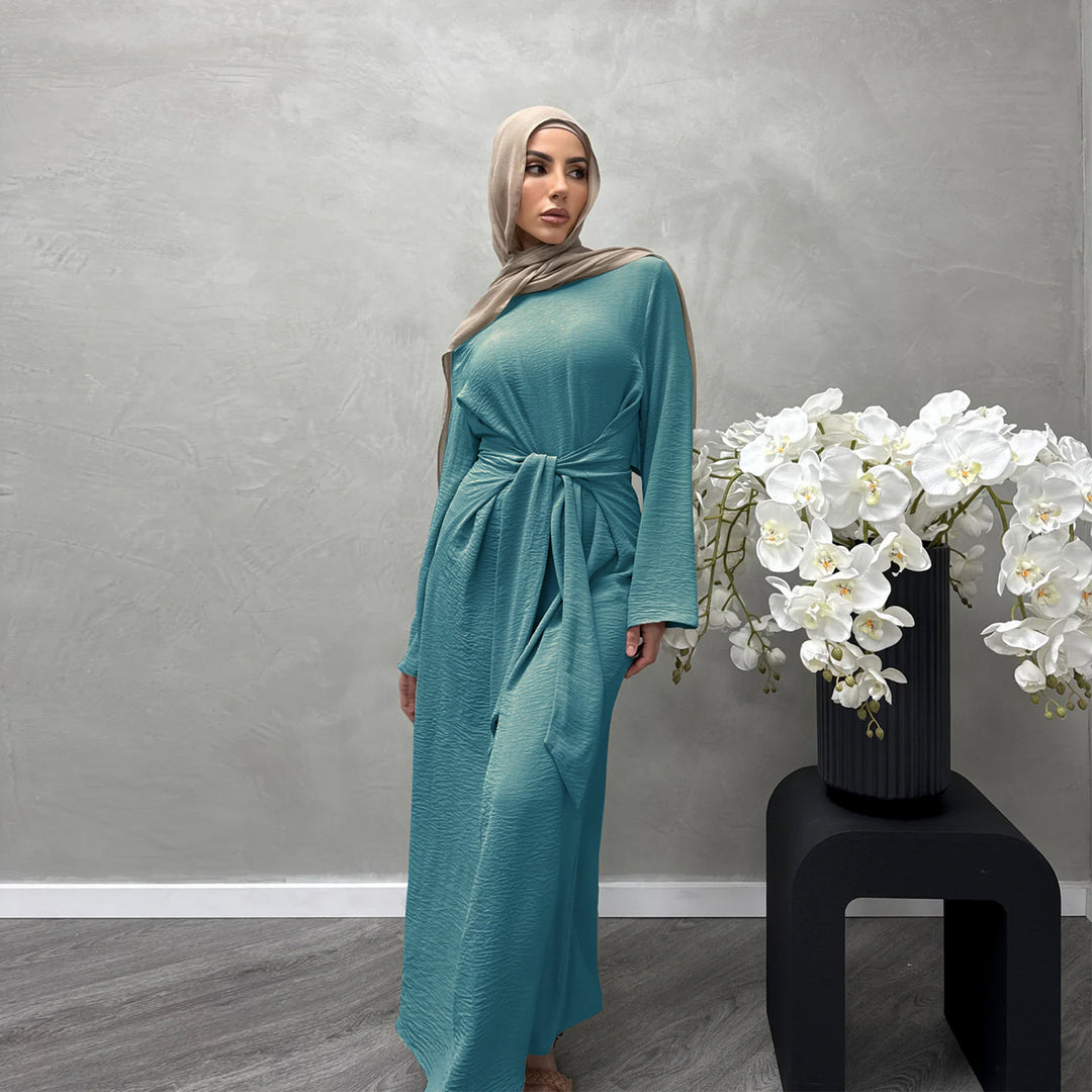 Trendy women's maxi dress in fluid fabric with wide sleeves Lune London