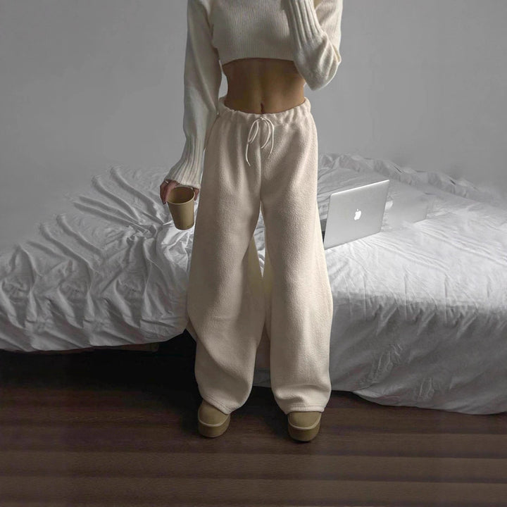 Pants de loisirs confortables pour femmes avec taille haute et poches latérales Chic & Stil