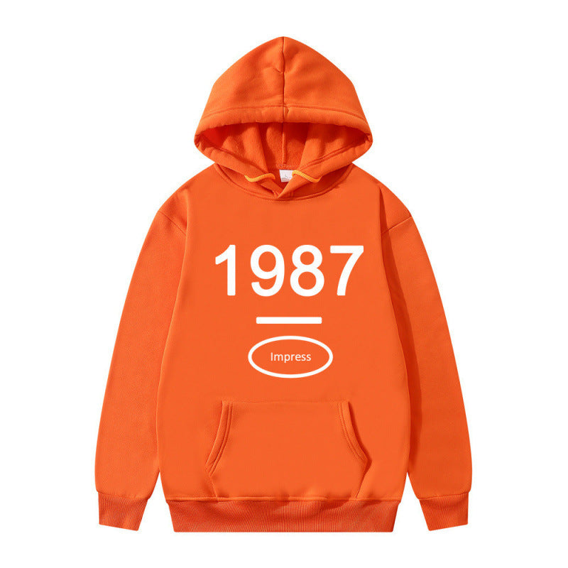 Women's hooded sweatshirt with practical kangaroo pocket design Lune London