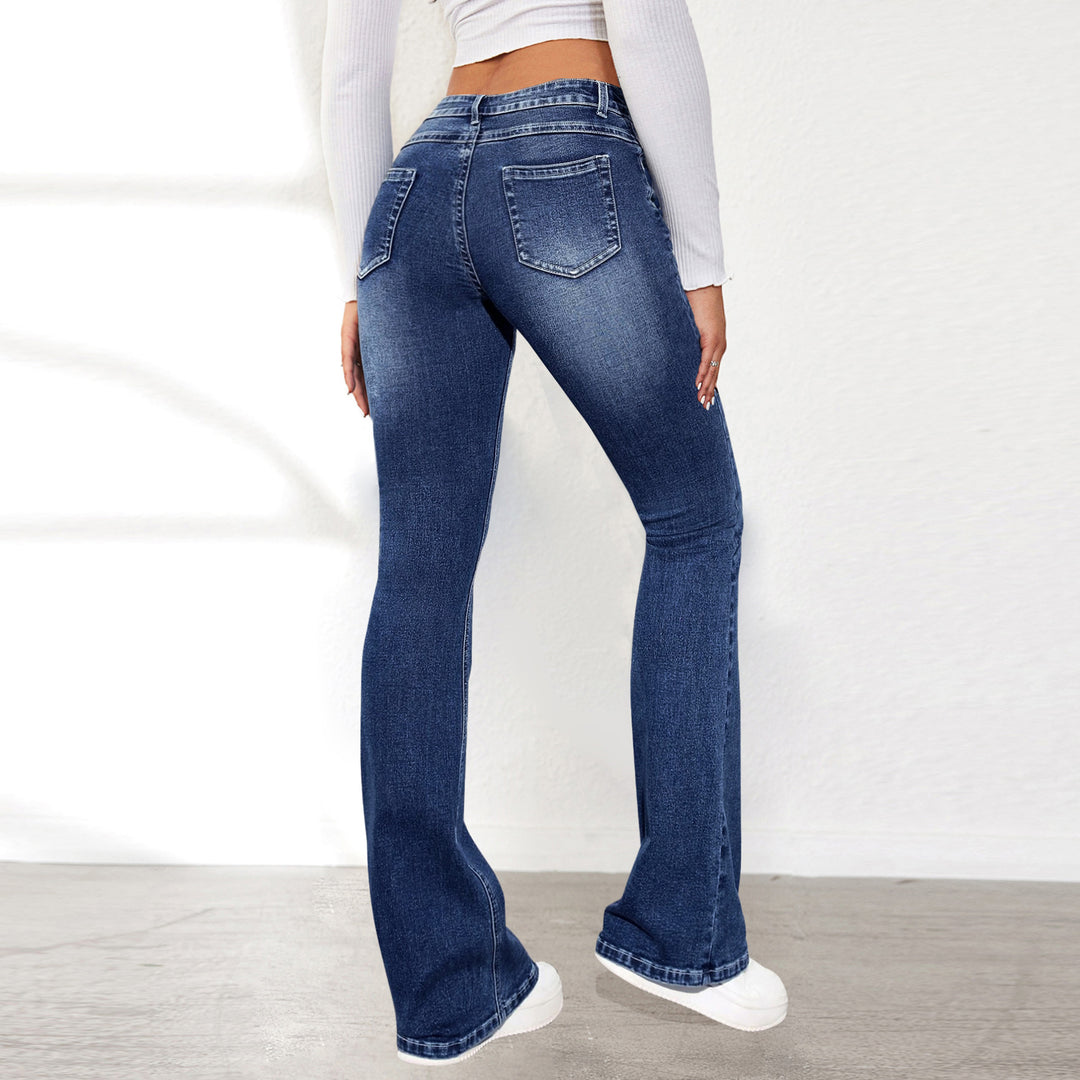 High-waisted vintage-style flared jeans for women Chic & Stil