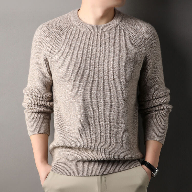 Luxurious knitted sweater for men Lune London