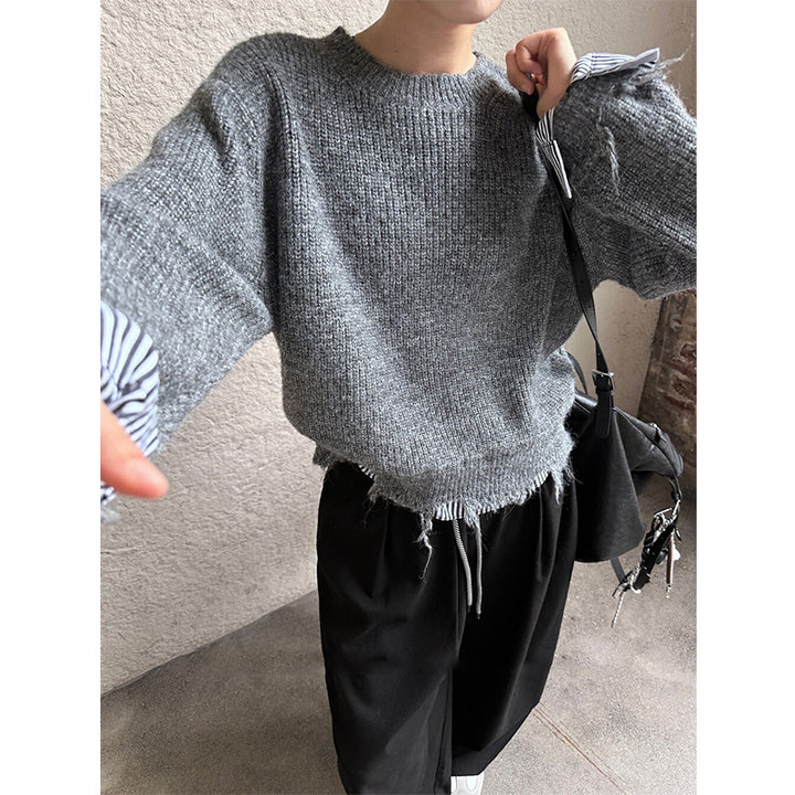 Pull en maille épaisse pour femmes avec des ourlets effilochés modernes et une coupe décontractée Chic & Stil