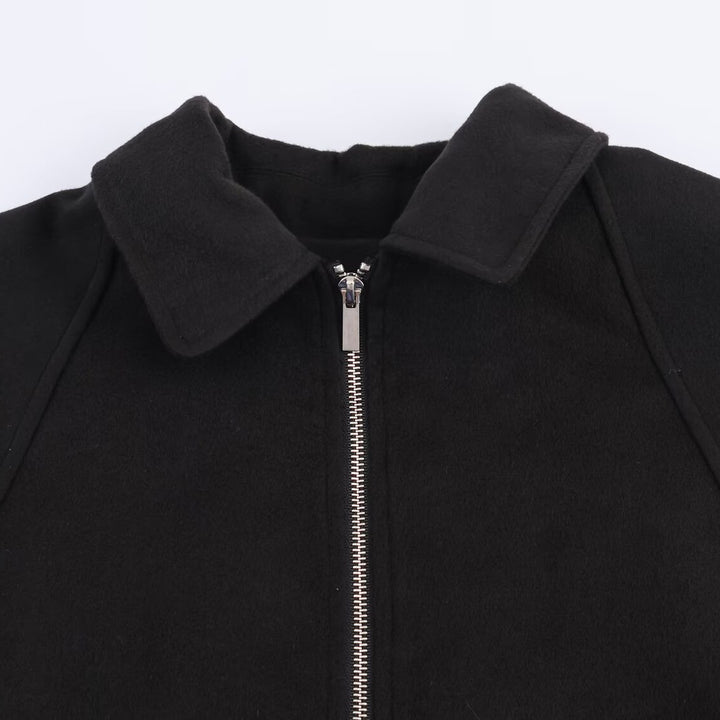 Fashion oversized jacket for women with a relaxed fit and a practical zipper Lune London