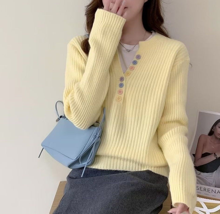 Pull Femme Cozy avec patte de boutonnage et col rond