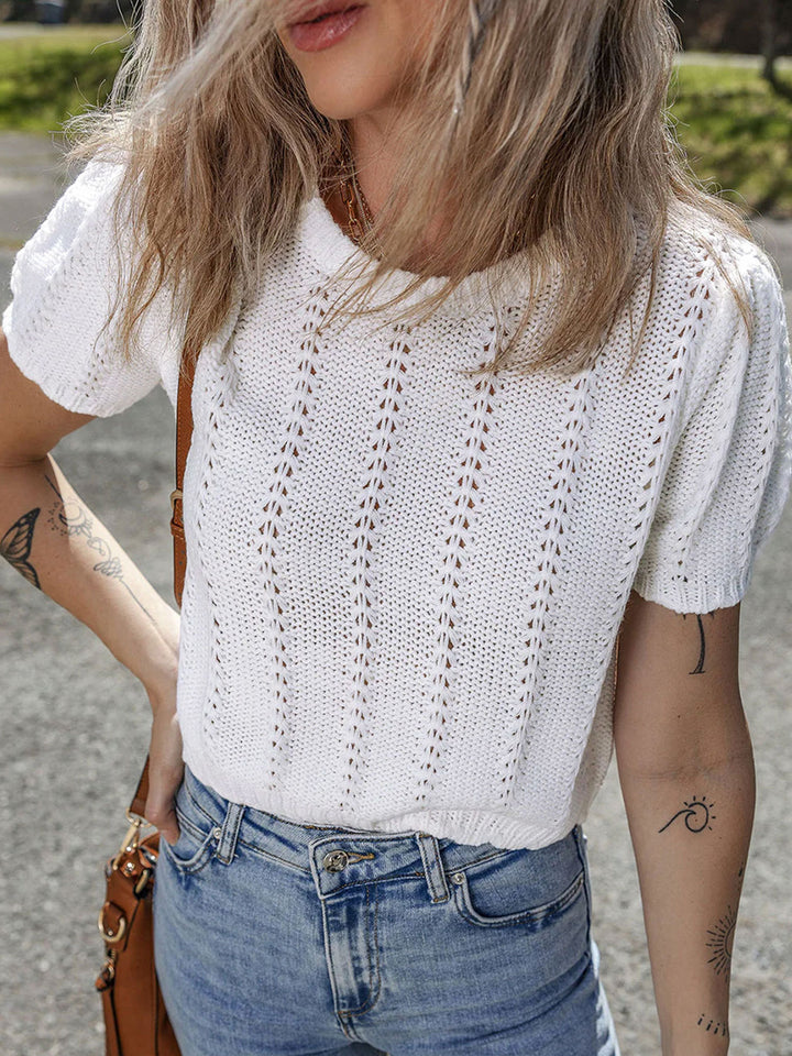 Top en tricot pour femmes avec une structure en dentelle aérée et des manches courtes Chic & Stil