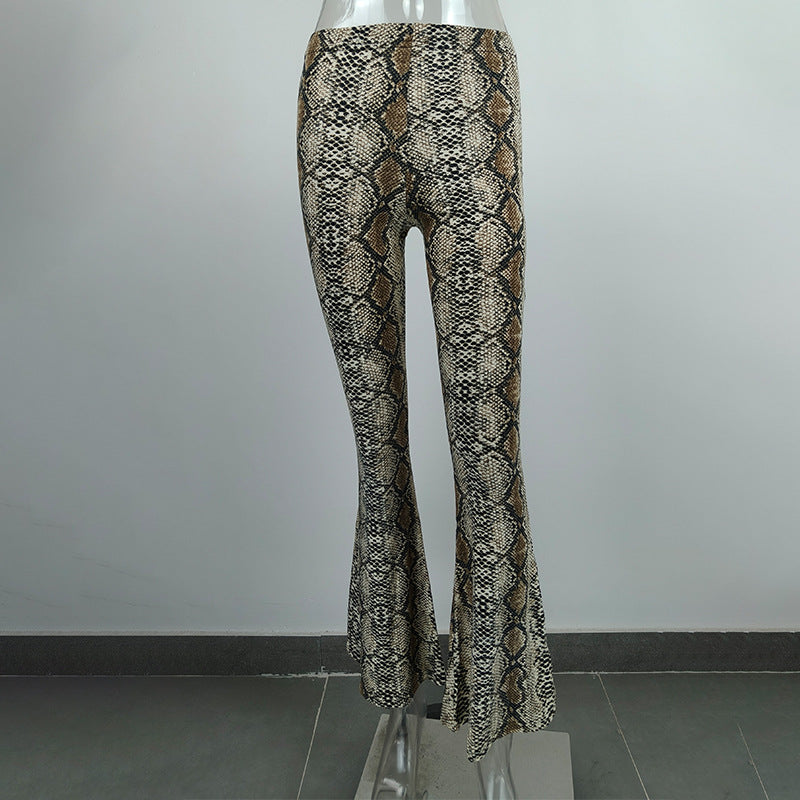 Women's Flared Leggings in animalistic tiger knit washing Lune London