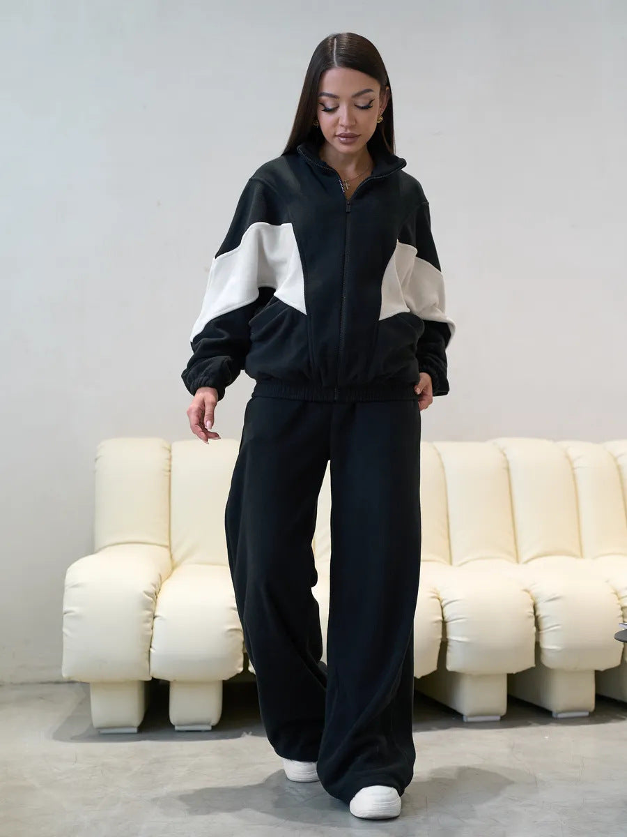 Women's Sporty Fleece Set with High Collar and Loose Pants Chic & Stil