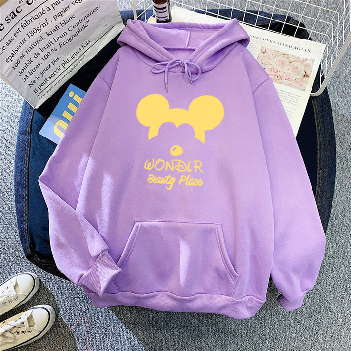 Women's hoodie with playful animal motif Chic & Stil