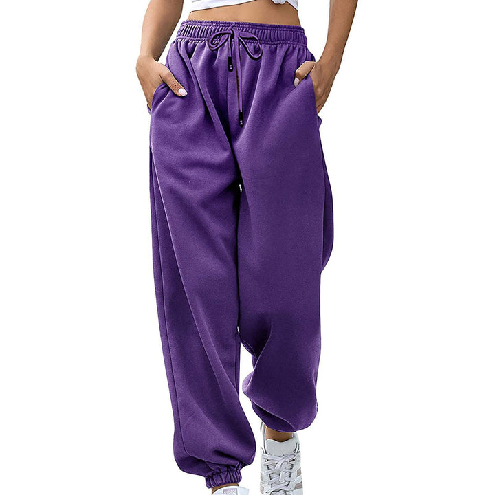 Women's casual sweatpants with high waistband and side zipper pockets Chic & Stil