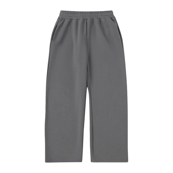 Casual wide women's jogger pants with elastic waistband and convenient pockets Lune London