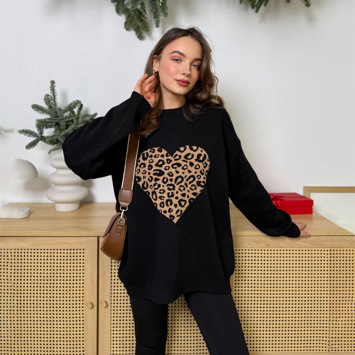 Oversized knit sweater for ladies with leopard heart pattern Lune London
