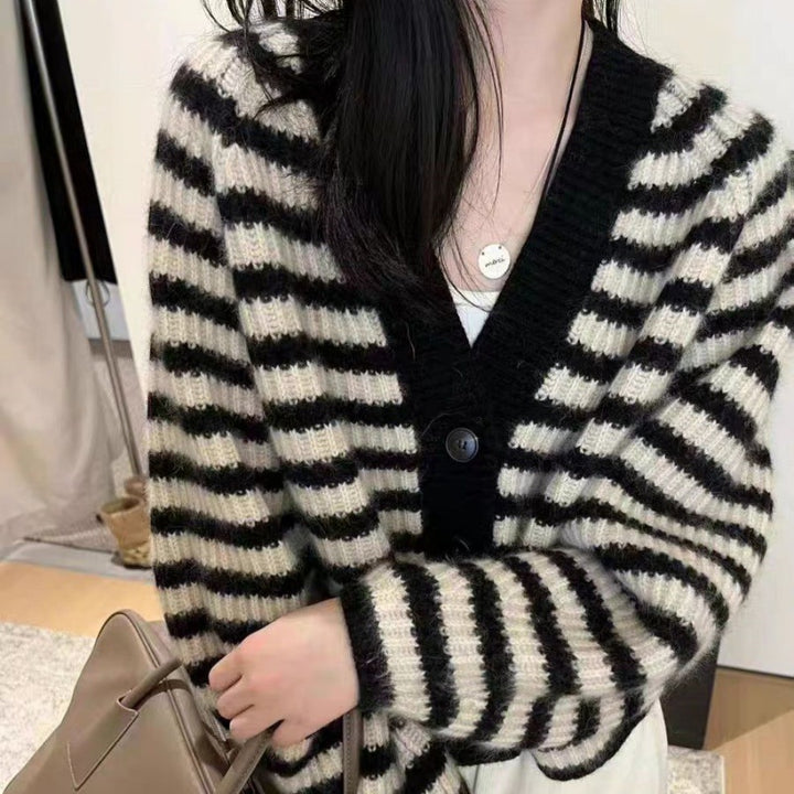 Striped knit jacket for women with a loose fit and button details Lune London