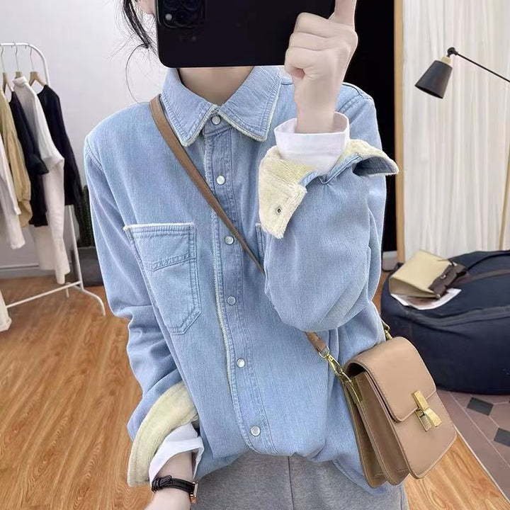 Blouse en denim décontractée pour femmes avec col contrasté Chic & Stil