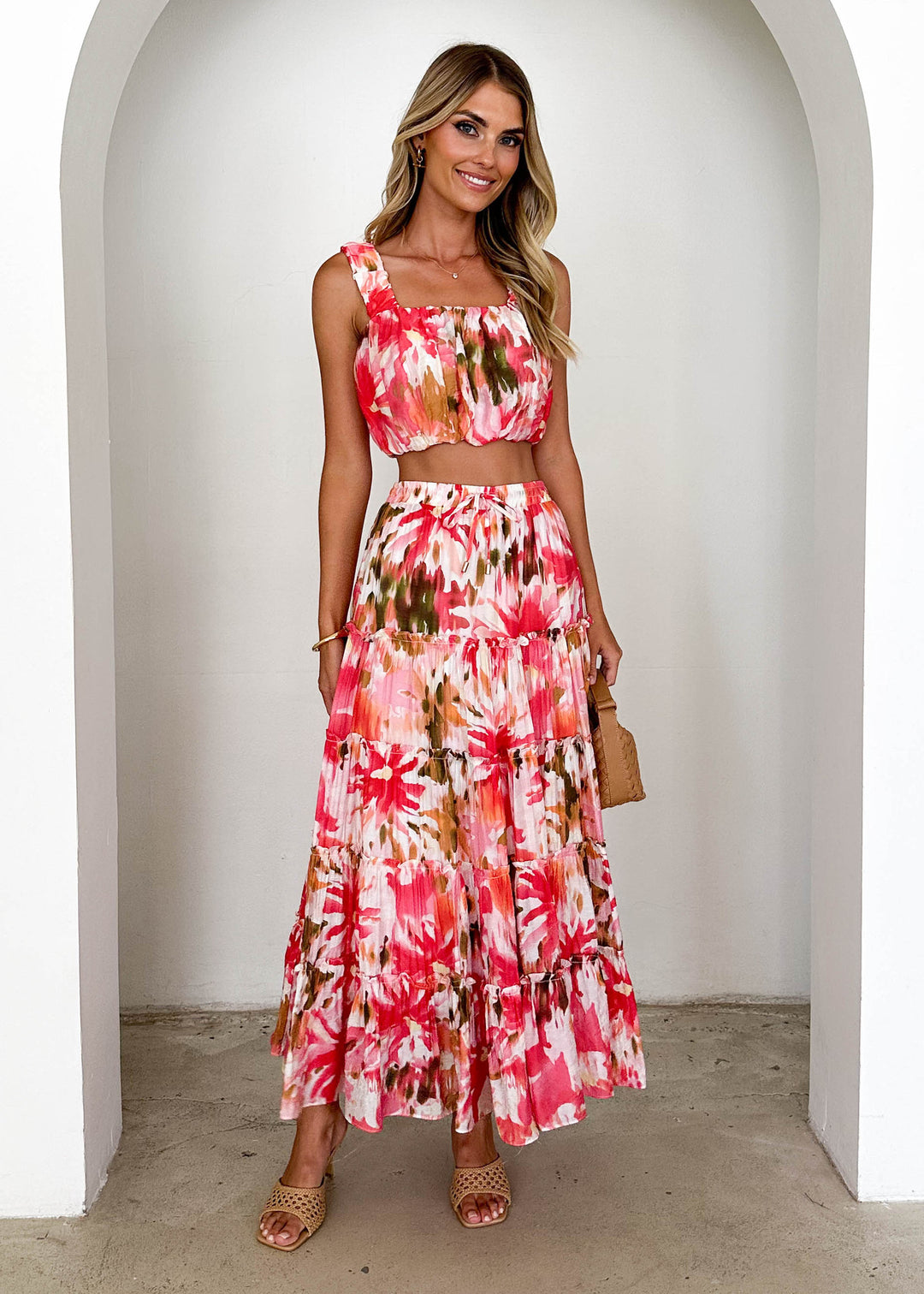 Maxi Dress for Women with Airy Blouse and Voluminous Skirt Chic & Style