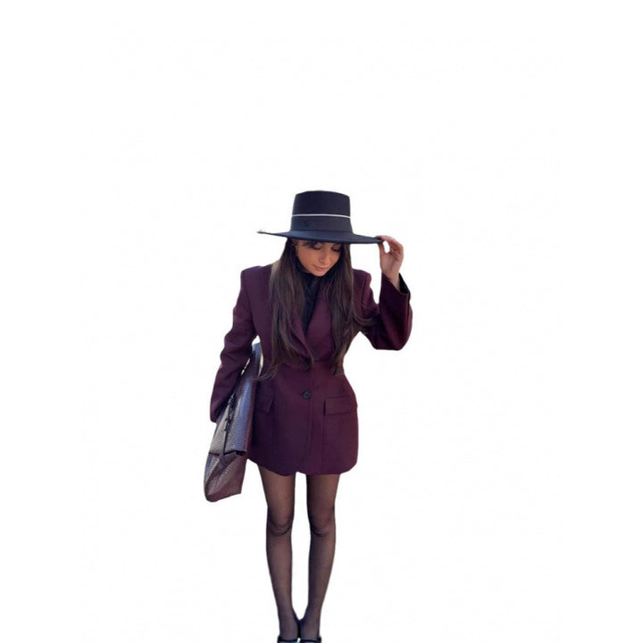 Jacket for women with an elegant cut and modern quilted details Lune London