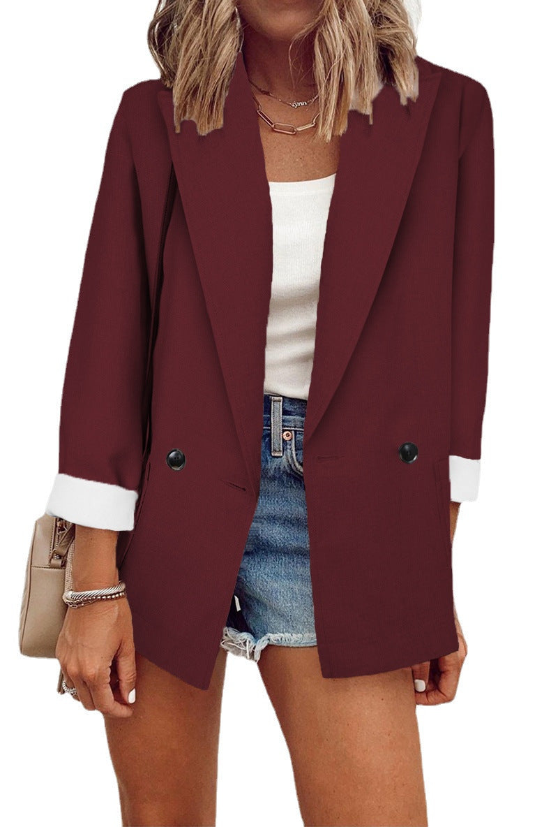 Trendy oversized jacket for women with a sleek design and elegant button details Lune London