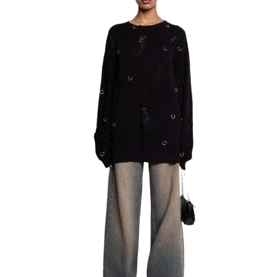 Casual sweater for women with trendy ripped details and decorative appliqués Lune London