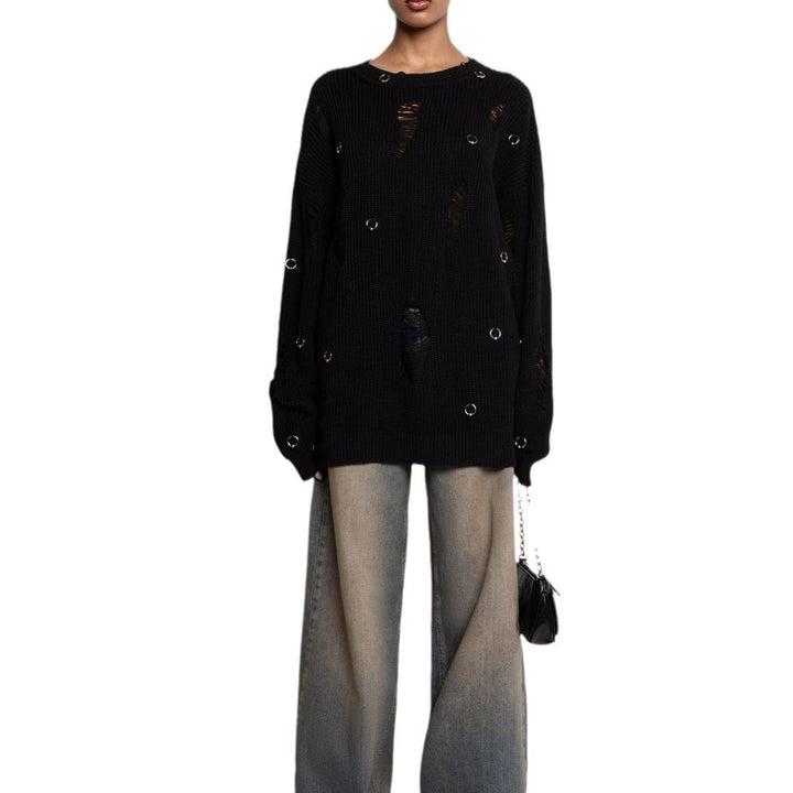 Casual sweater for women with trendy ripped details and decorative appliqués Lune London