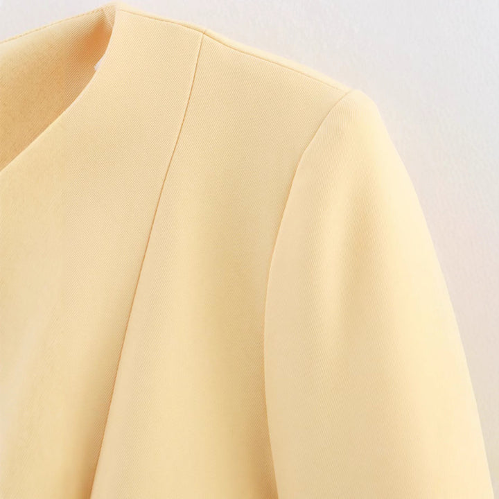 Veste blazer élégante pour femmes avec design structuré et poches pratiques Chic und Stil