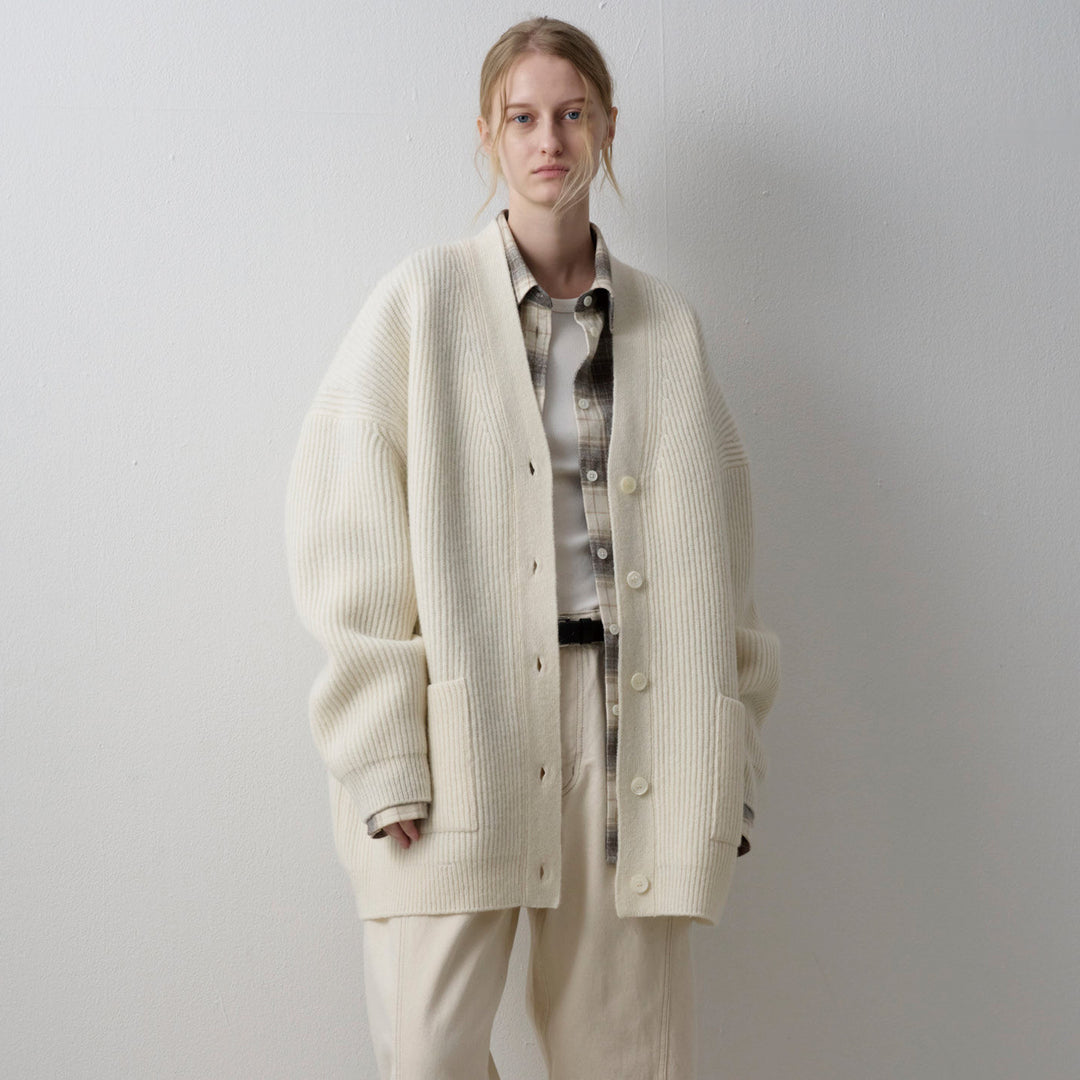 Cardigan en tricot épais pour femmes avec des manches surdimensionnées Chic & Stil