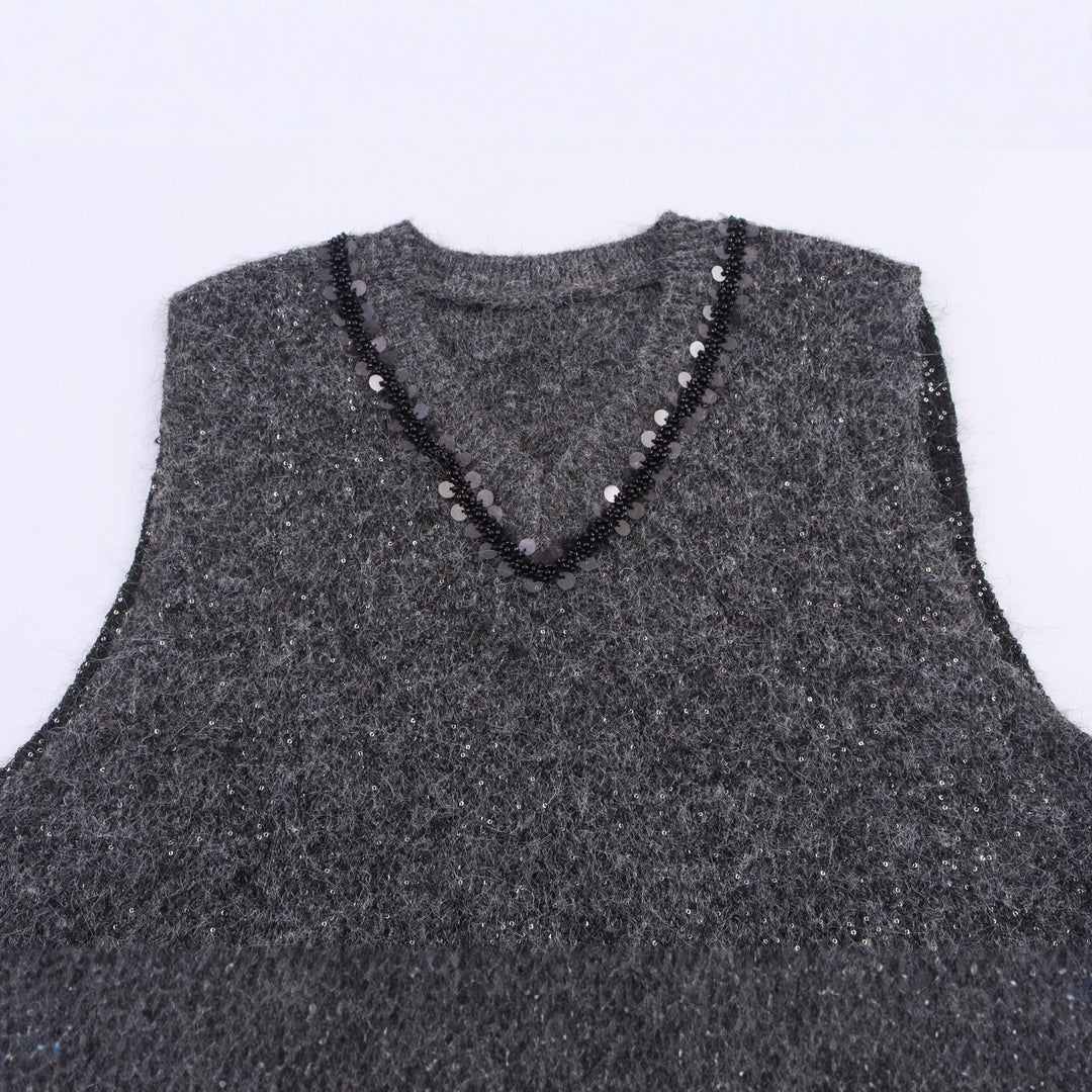 Ladies elegant sleeveless knitted sweater with sparkling appliqués Lune London