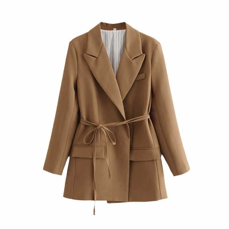 Elegant blazer jacket for women with a belt at the waist and practical pockets Lune London