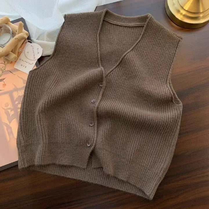 Knit vest for women with button placket and fine ribbed structure Lune London