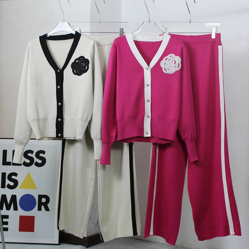 Knitted loungewear set for women with elegant button placket and trendy details Lune London
