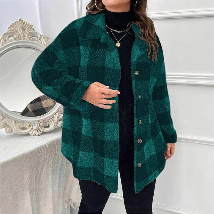 Ladies oversized tartan cozy jacket with button closure Lune London