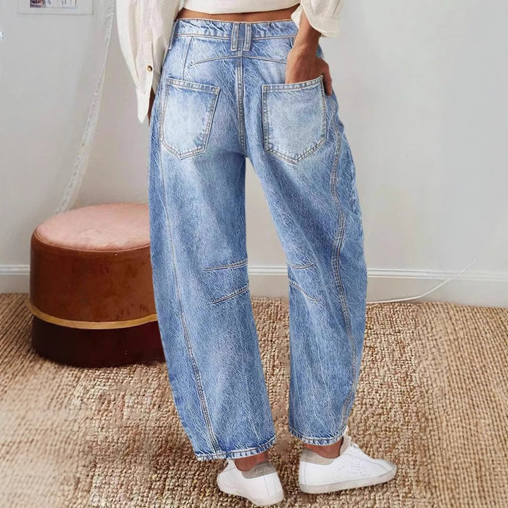 Loose women's jeans with a vintage look and frayed hem Chic & Stil
