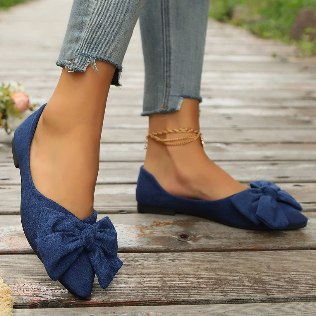 Women's ballet flats with elegant bow decoration and soft inner lining Lune London