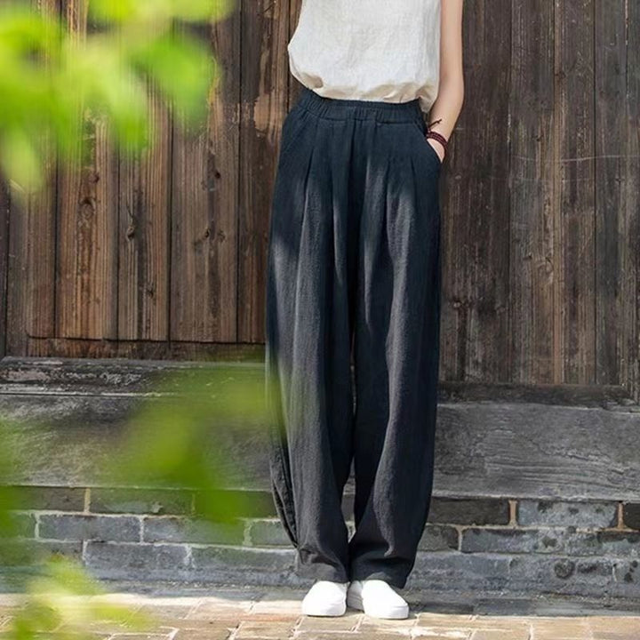 Wide linen pants for ladies with elastic waistband and side pockets Lune London