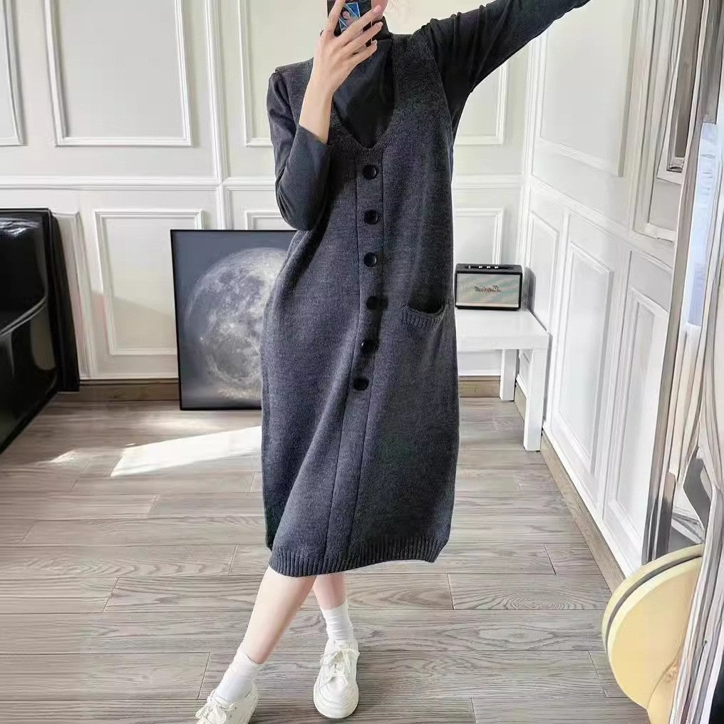 Sustainable knit dress for women with button placket and pockets Lune London