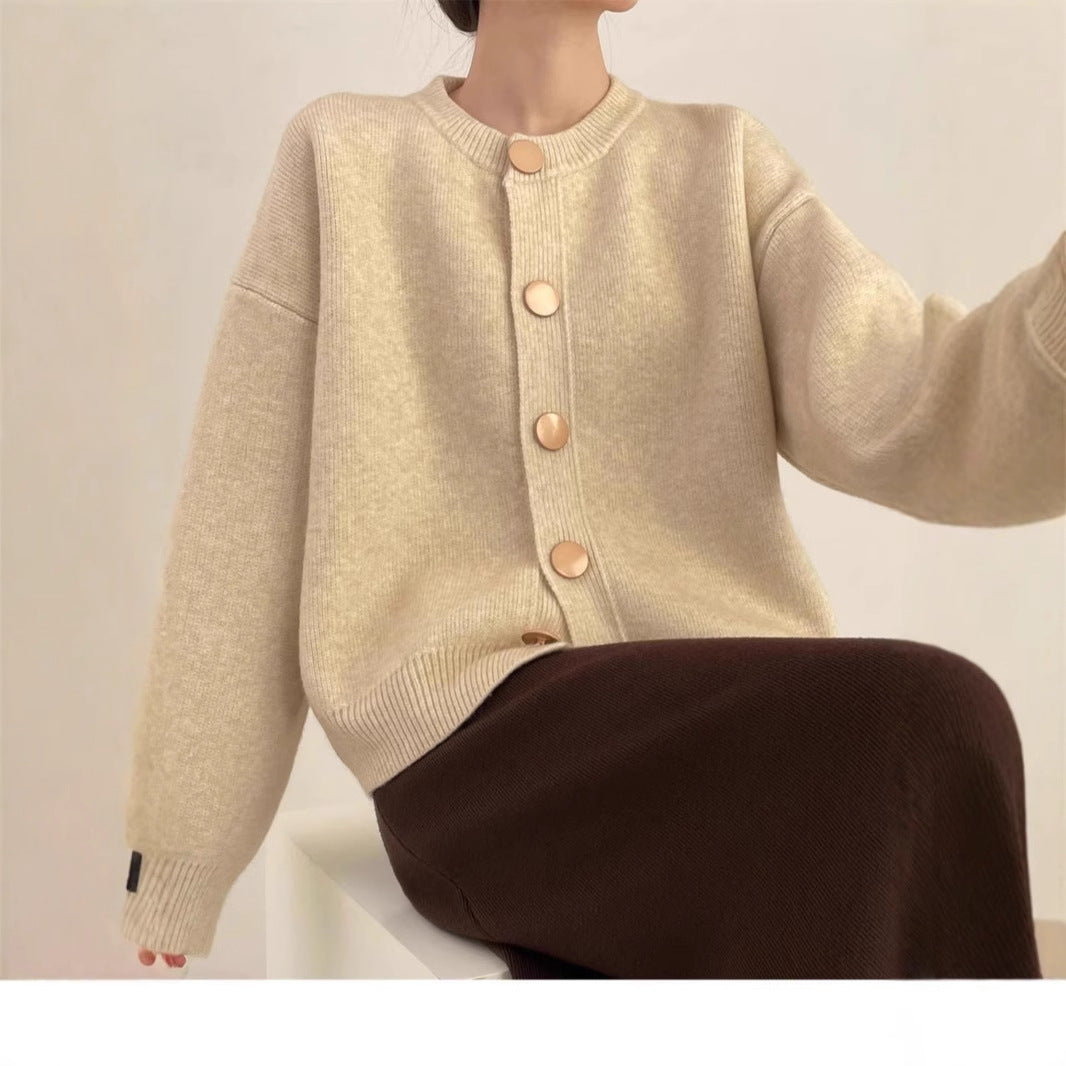 Oversized knit jacket for women with large wooden buttons and wide cut Lune London