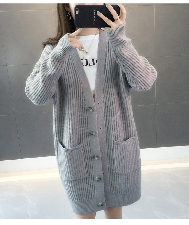 Cardigan pour femmes avec poches à rabat et patte de boutonnage Chic & Stil