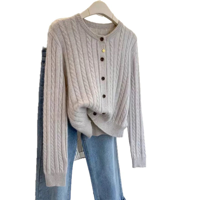 Cardigan pour femmes avec motif en câble Chic & Stil