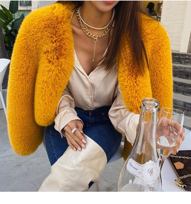 Oversized plush jacket for women with long sleeves Lune London